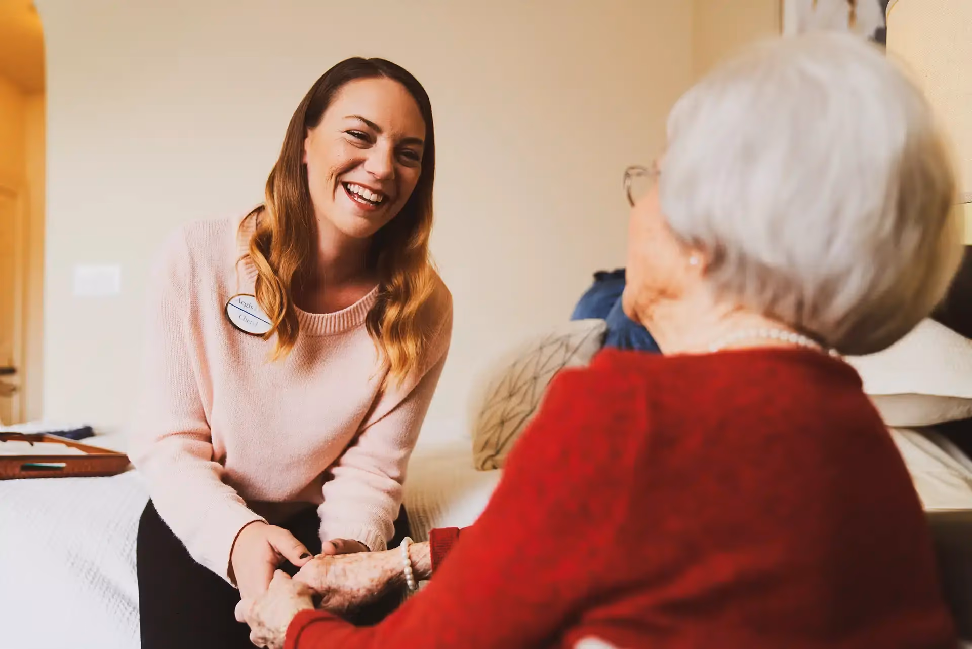 Understanding Alzheimer’s: Signs, Progression, and Comfort Through Care