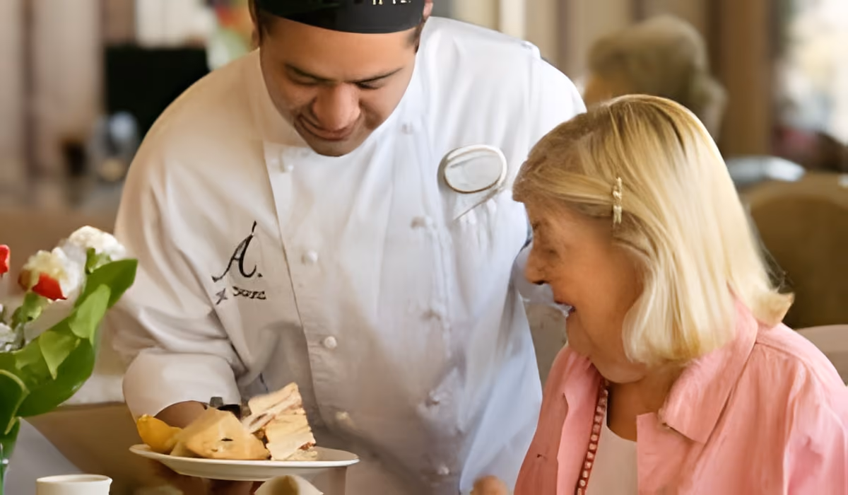 Ten Tips to Encourage Healthy Eating People Living with Dementia