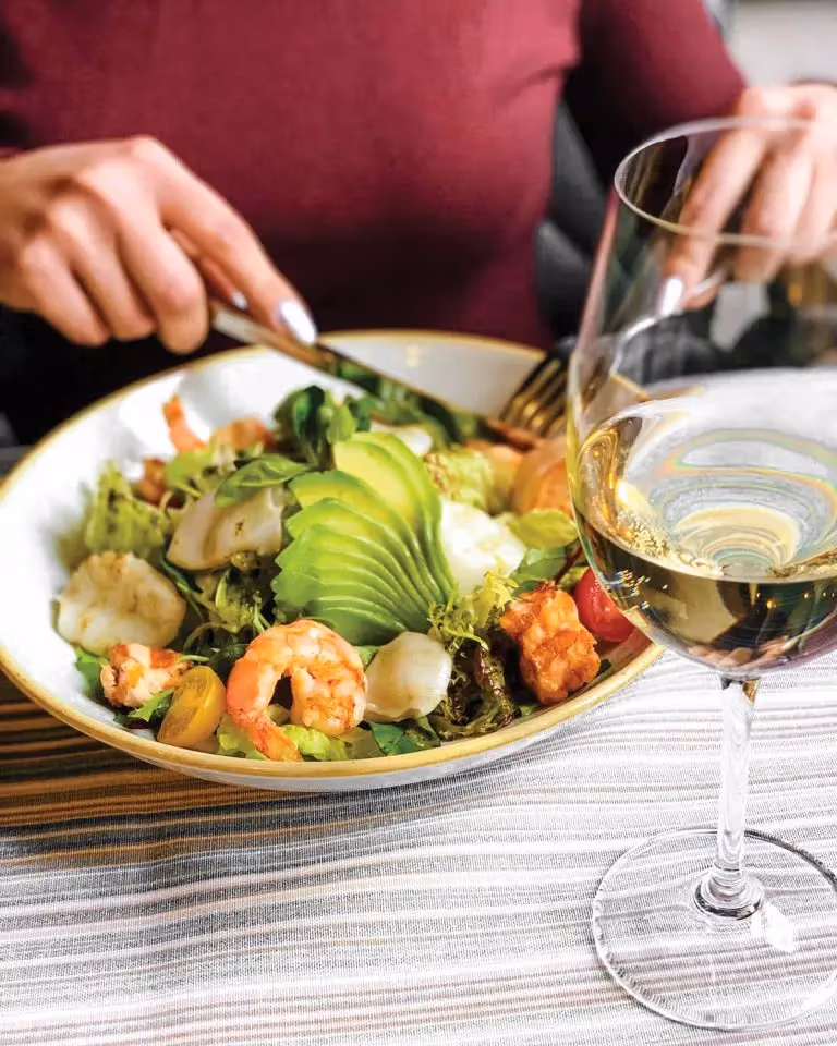 Chef-prepared dinner plate at an Áegis Living community