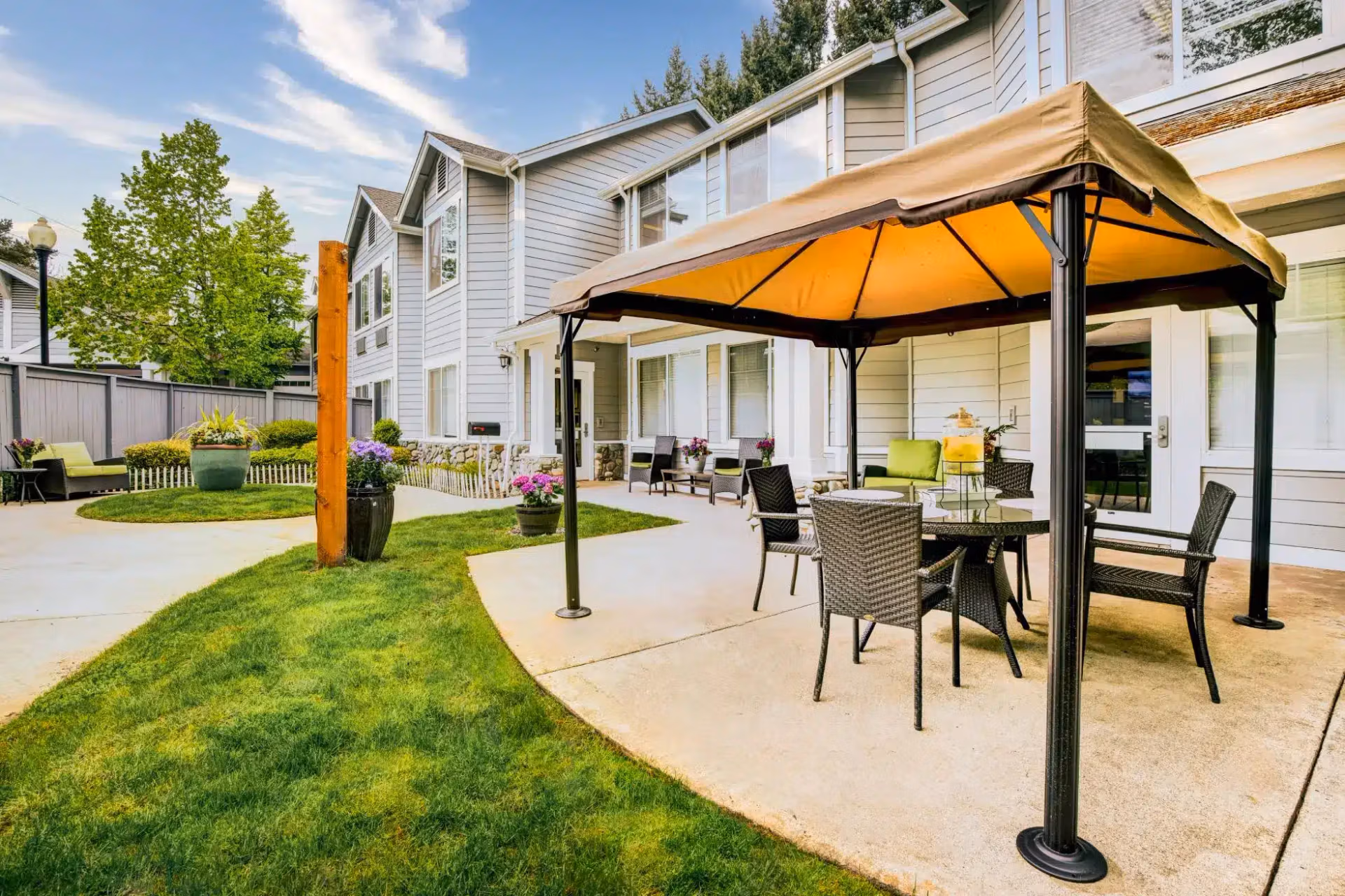 Áegis Living Callahan House (Shoreline, WA)