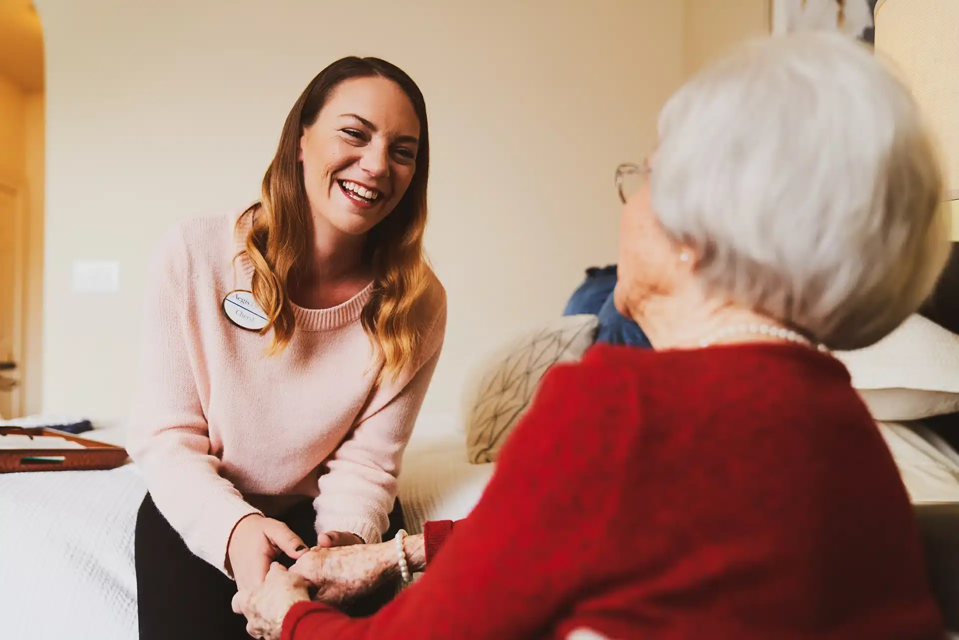 Understanding Alzheimer’s: Signs, Progression, and Comfort Through Care