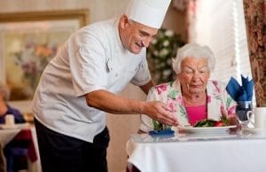 What to expect of dining in assisted living